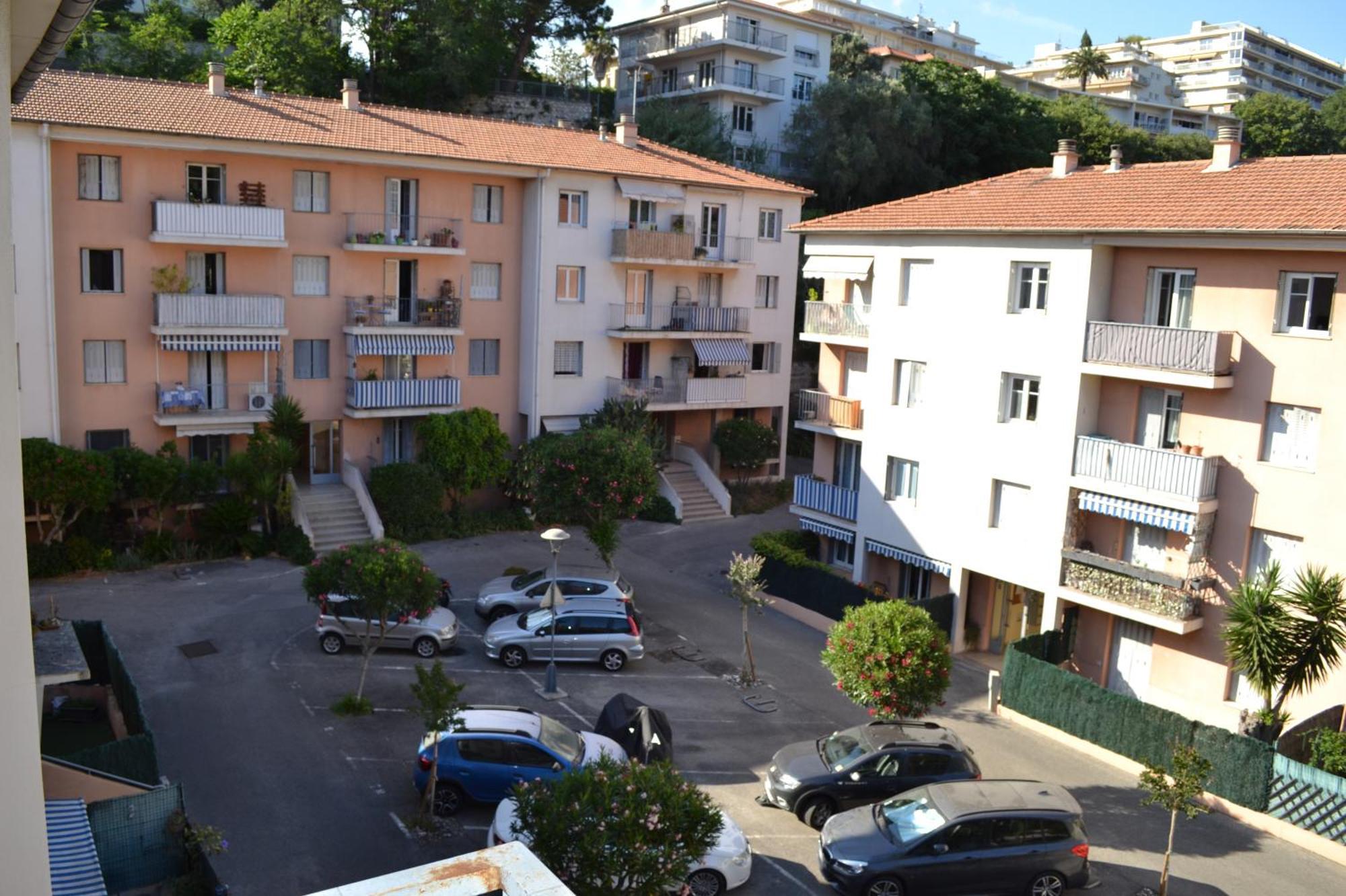 Spacieux/paisible 5 Pièces En Plein Coeur De * Nice