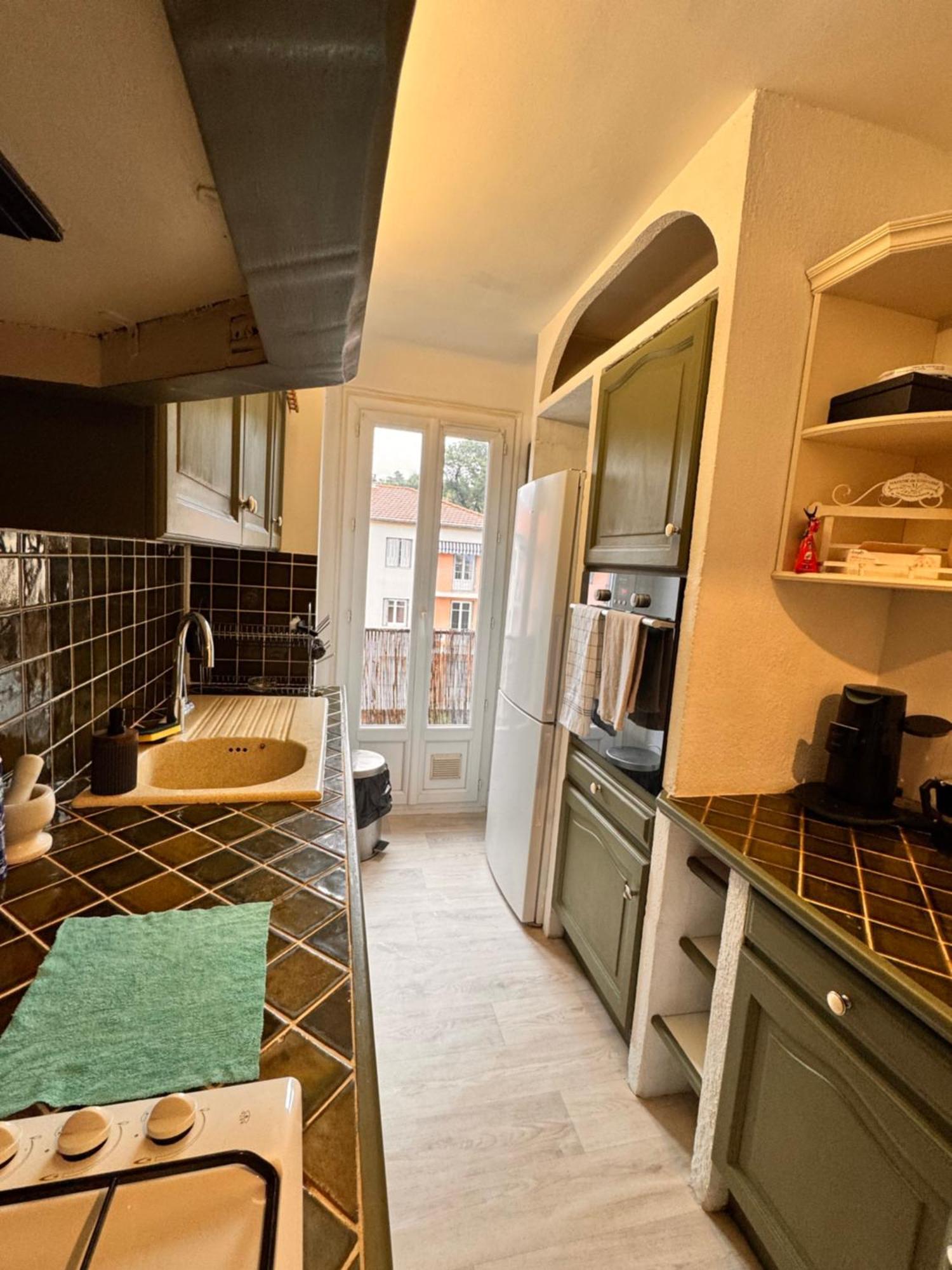 Spacieux/paisible 5 Pièces En Plein Coeur De Appartement Nice