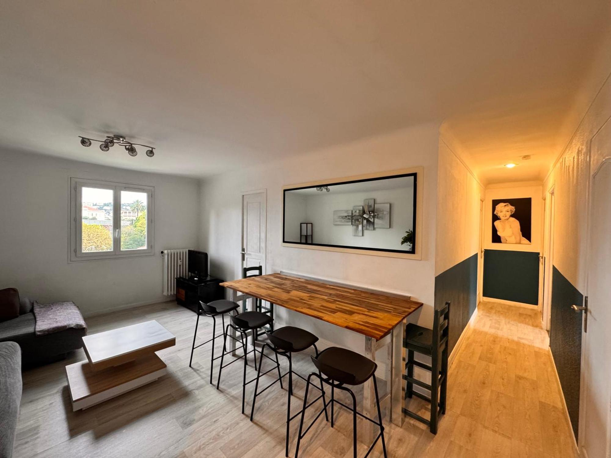 Spacieux/paisible 5 Pièces En Plein Coeur De Appartement *